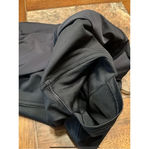 Lululemon women’s size 8 Black Athletic Tennis Skort - Picture 4 of 9
